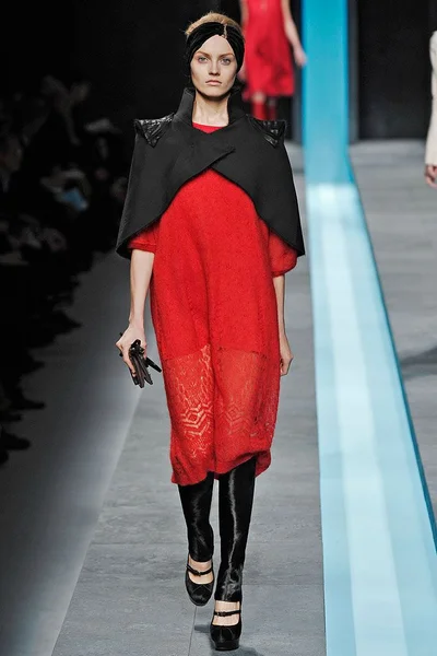 Look 25